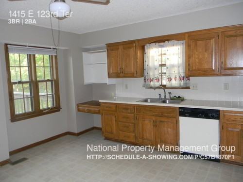 1415 E 123rd Terrace - Photo 2 of 9