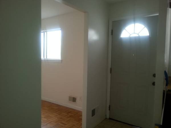 158 Fahy Ave - Photo 2 of 3