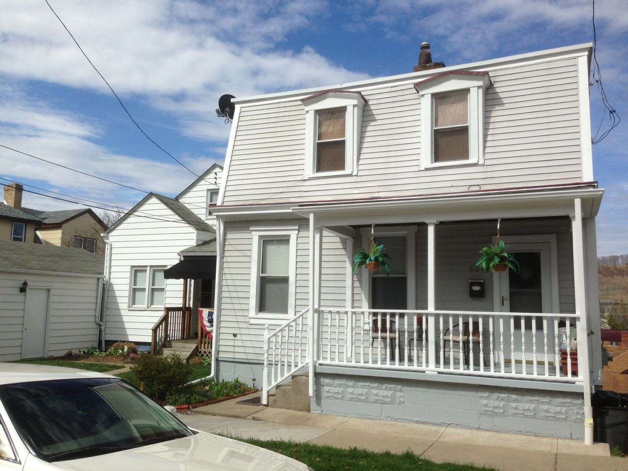 659 6th St - Photo 2 of 5