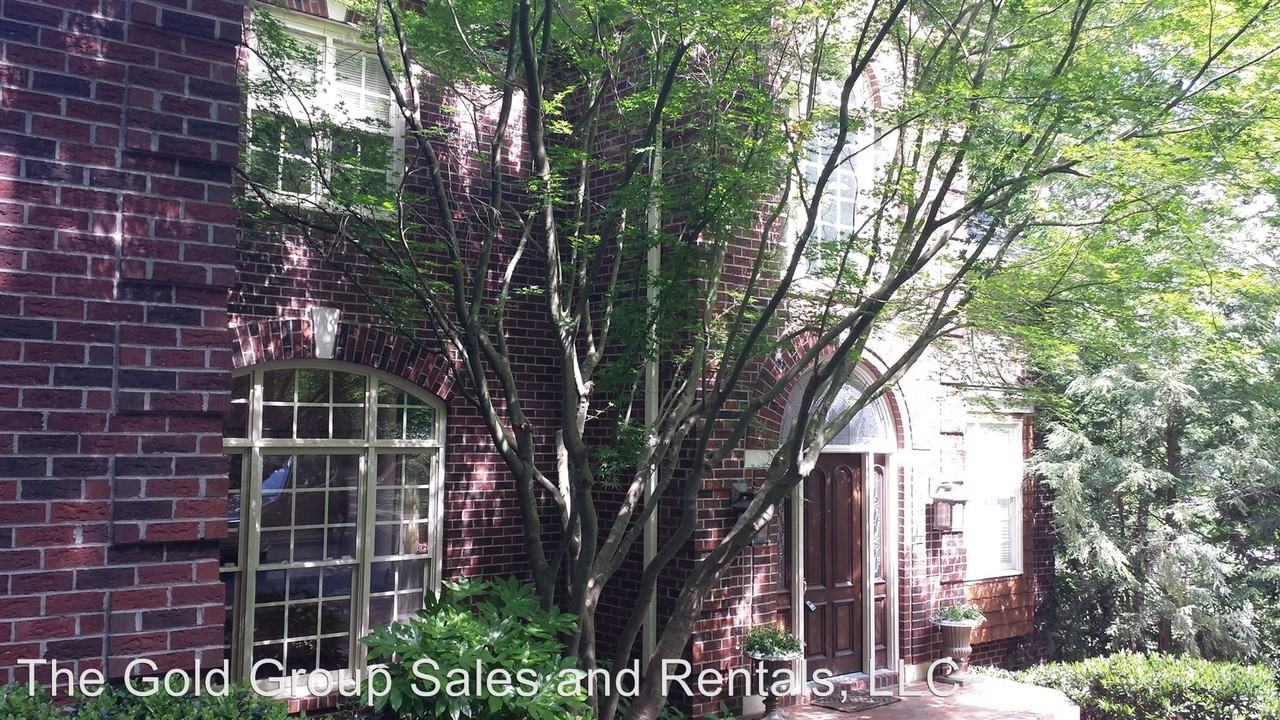 5516 Hardison Rd - Photo 2 of 16