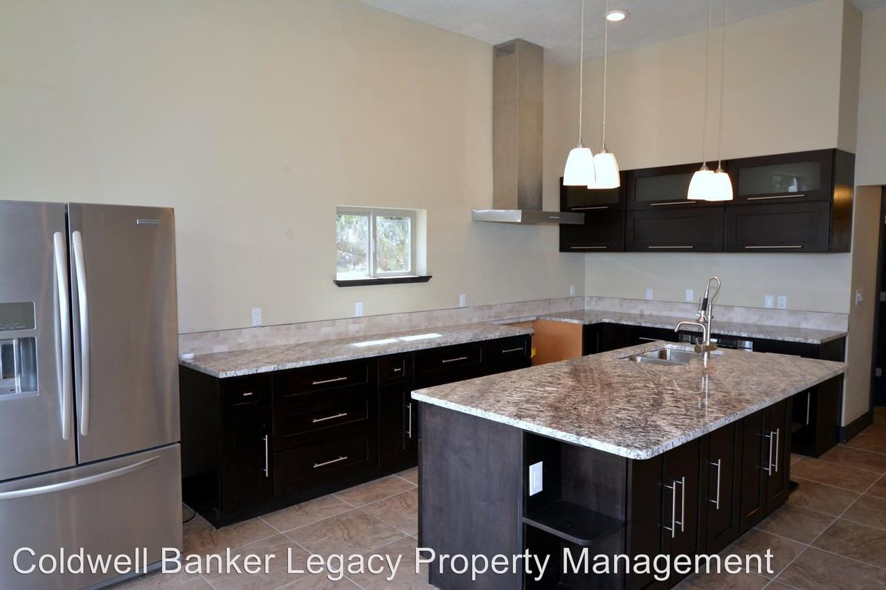 328 Paintbrush Dr NE - Photo 2 of 30