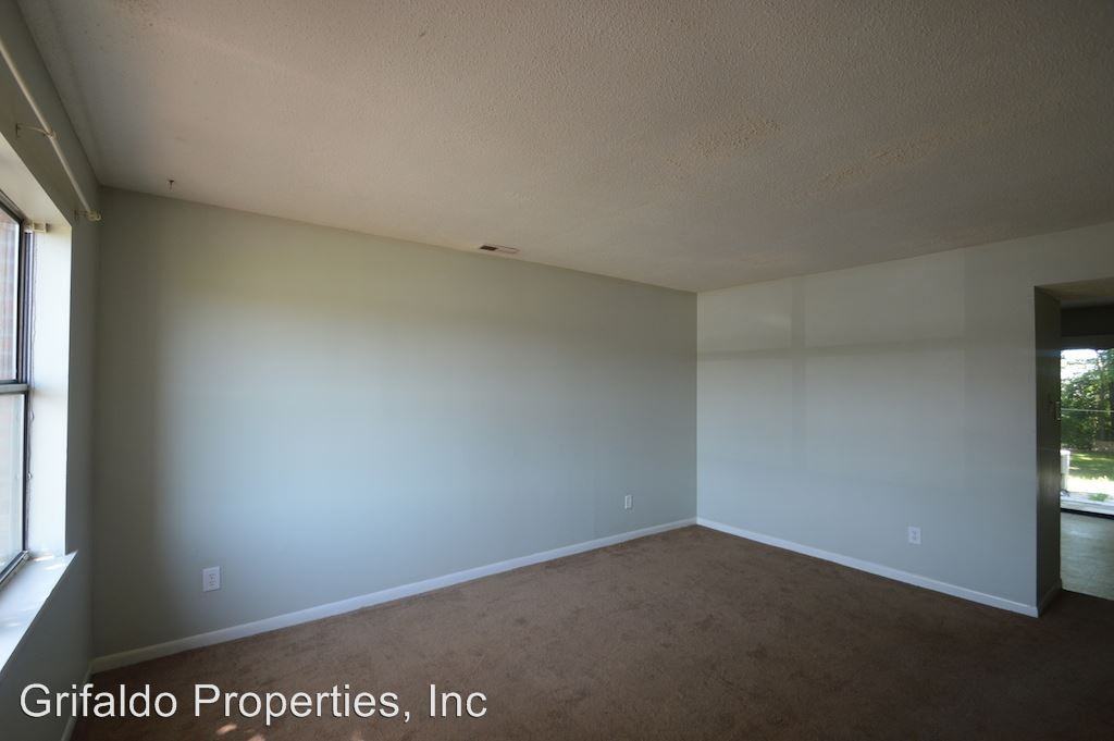 80 Balsam Rd - Photo 2 of 14