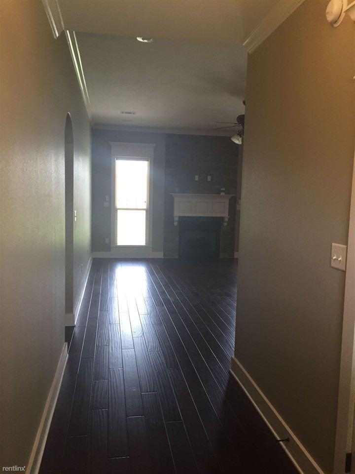 7 Lael Cove - Photo 2 of 25