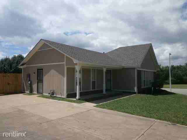4173 Oak Wind Dr - Photo 2 of 10