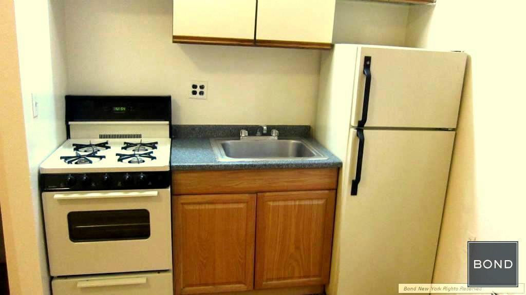 321 East 96th Street - Photo 2 of 4