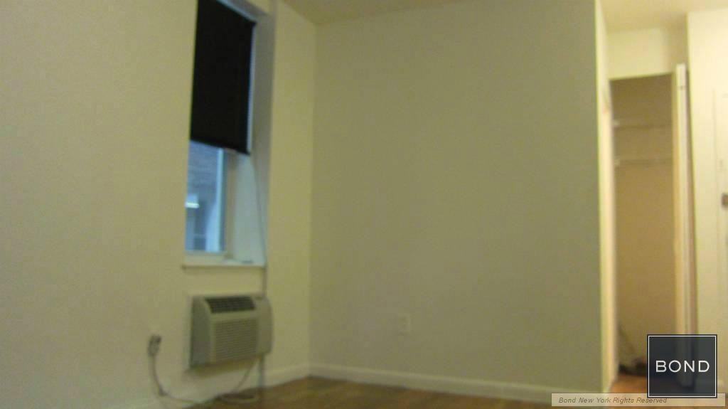 321 East 96th Street - Photo 3 of 4