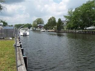 113 Marine Rd - Photo 2 of 12