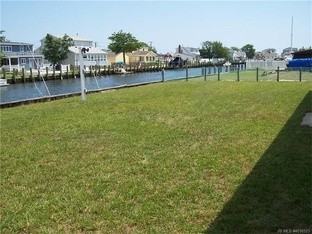 113 Marine Rd - Photo 3 of 12