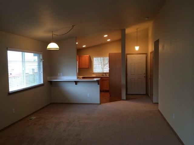 13322 88th Ave Ct E - Photo 2 of 11