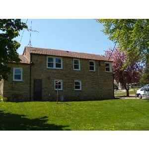 418 W Elm St - Photo 3 of 3