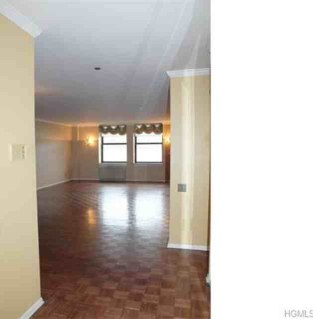 Main St & Van Der Donck St #13A