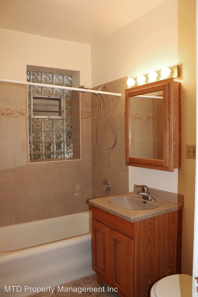 2301-03 W. Addison 3546-3548 N. Oakley - Photo 3 of 13