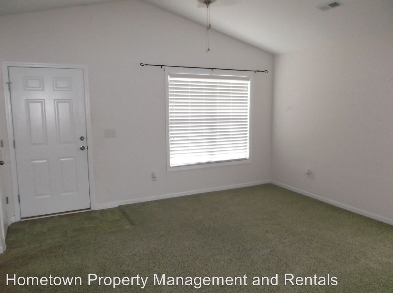 107 Blossom Court - Photo 2 of 8
