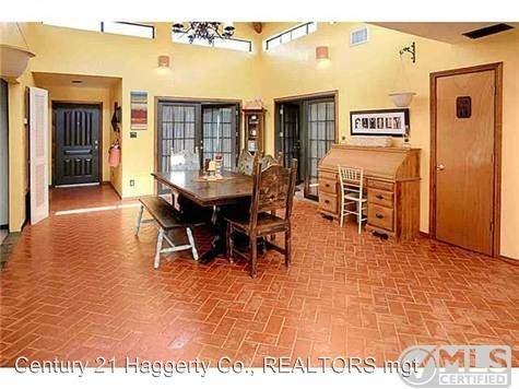 8951 Comet St - Photo 2 of 8