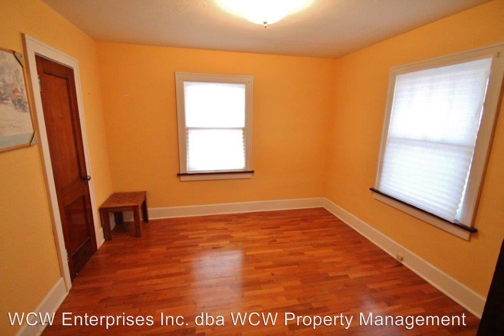 1225 SW Plass Ave - Photo 2 of 11