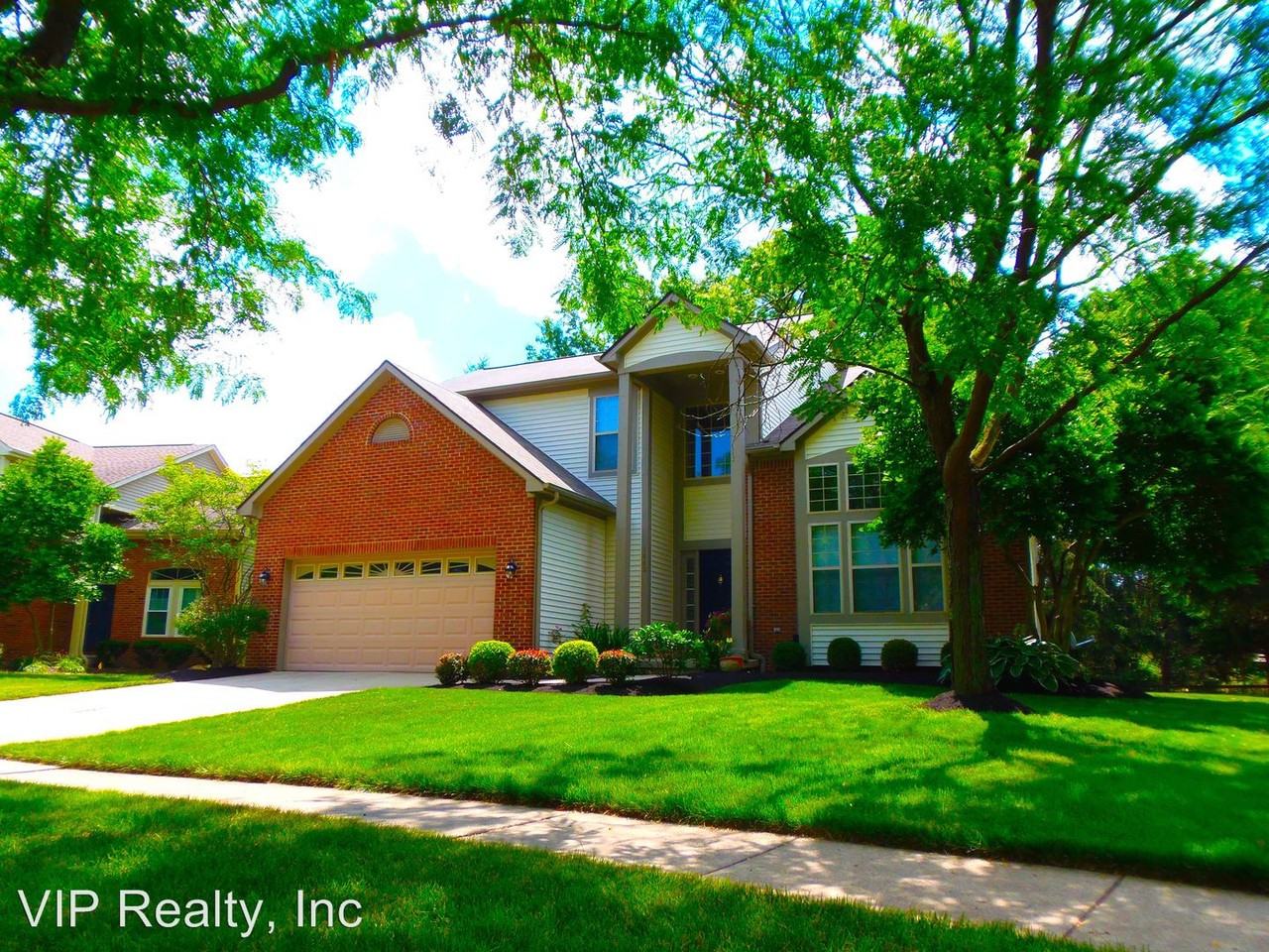 7448 Maynooth Dr - Photo 2 of 66