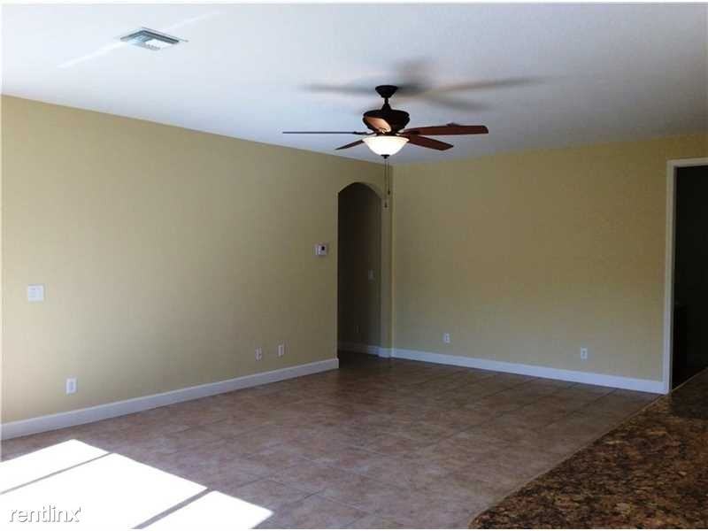 3841 SW 144th Terrace - Photo 3 of 34