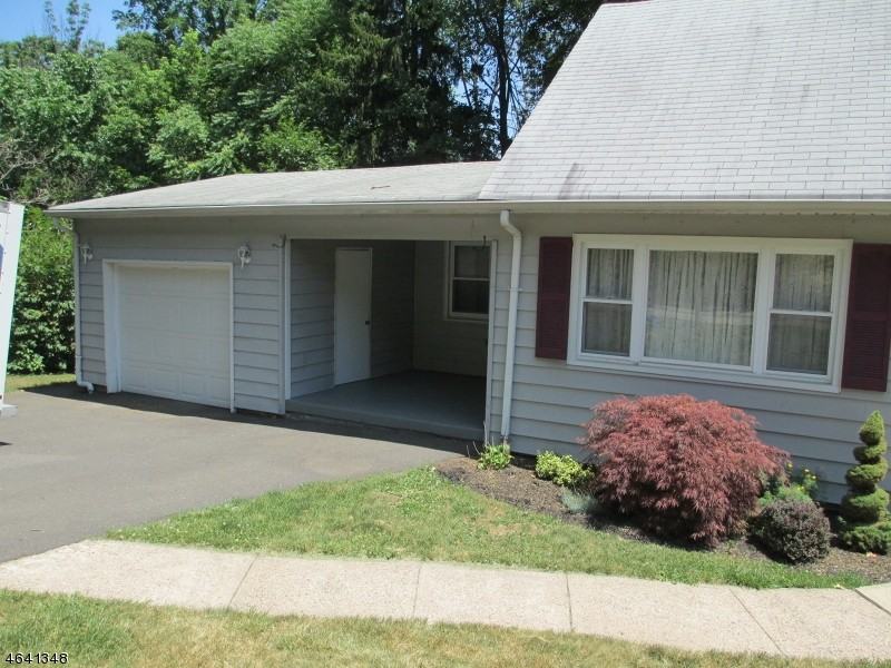 150 Hillside Dr - Photo 3 of 22