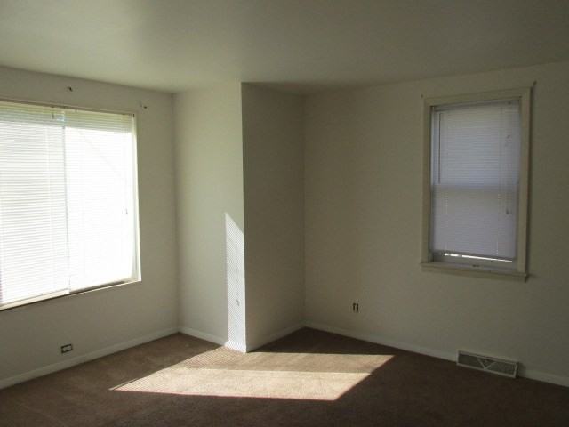 454 Washington St - Photo 2 of 12