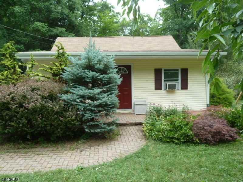 8 Quinton Rd - Photo 3 of 20