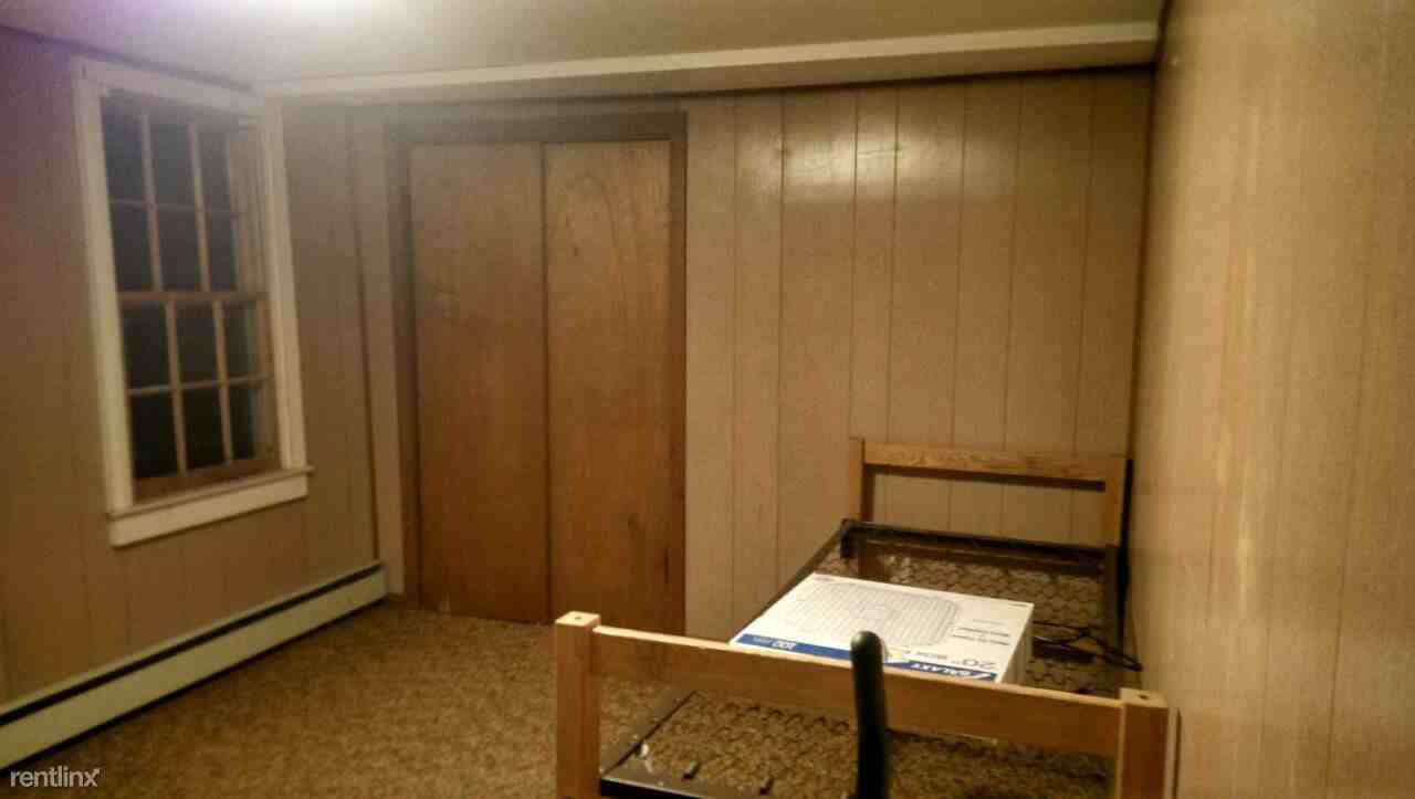 518 Storrs Rd - Photo 2 of 8