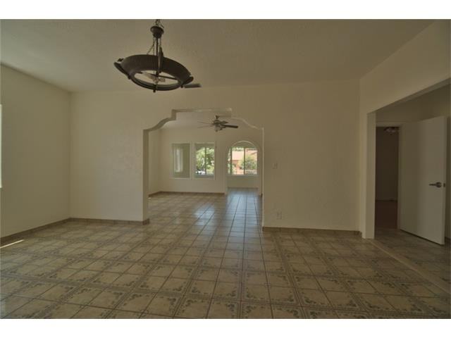 1752 SW 16th Terrace - Photo 3 of 8