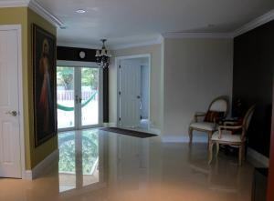 2825 Banyan Blvd Cir NW - Photo 3 of 8