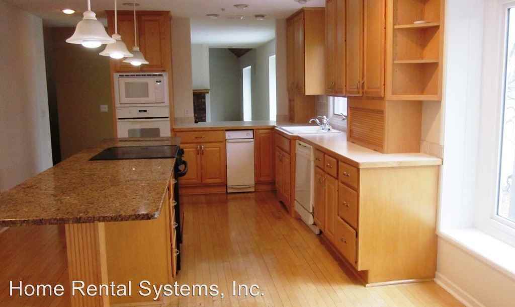 960 Partenwood Rd - Photo 3 of 11