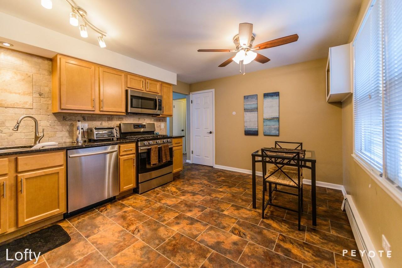 8412 W Gregory St 2S, Chicago, IL 60631 2 Bedroom Apartment for Rent