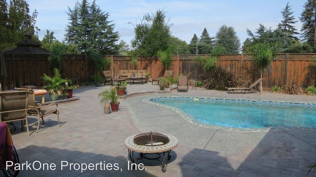 10 Arbolado Dr - Photo 2 of 6