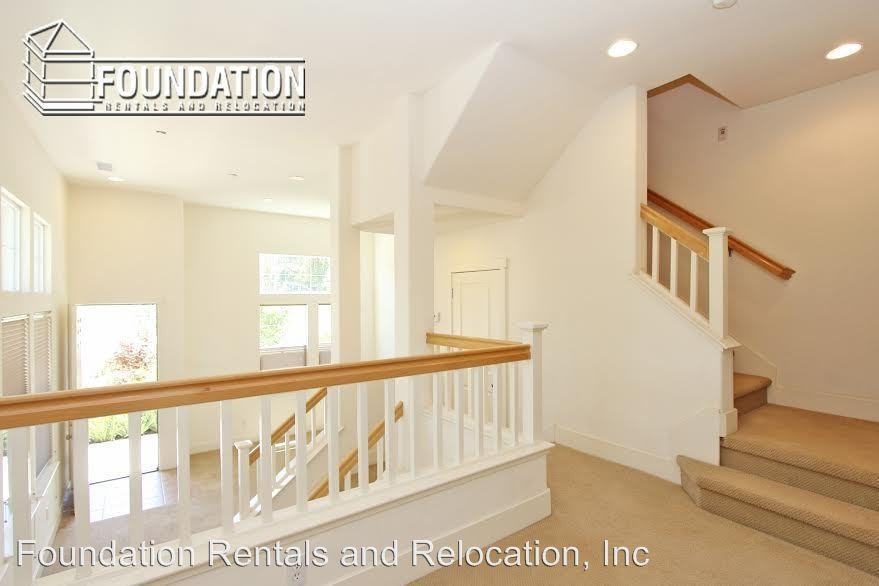 93 Almond Ct - Photo 3 of 16