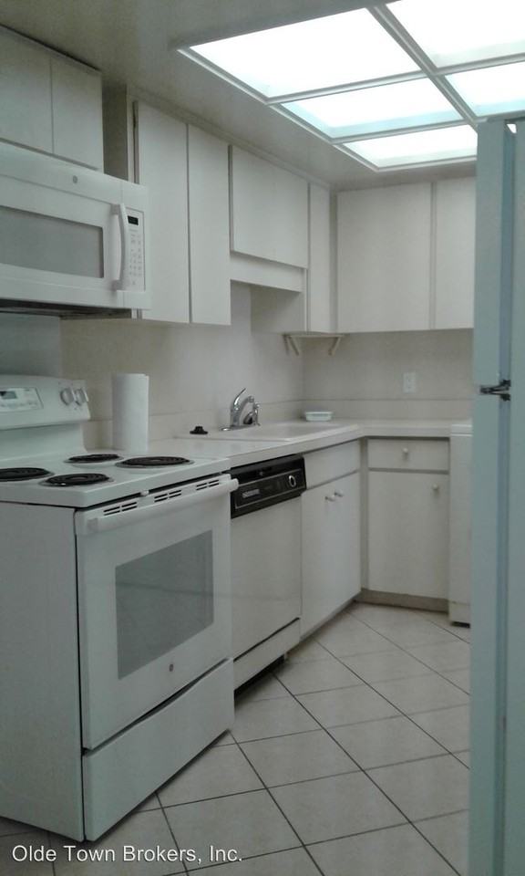 101 S Interlachen Ave #101 - Photo 3 of 4