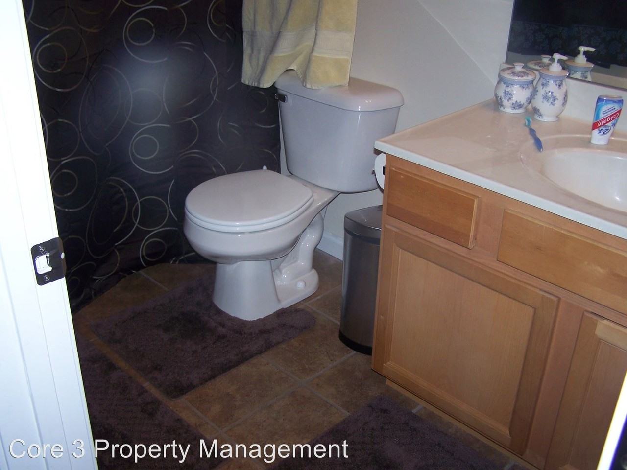 2417 W Jubilee Ln - Photo 2 of 8