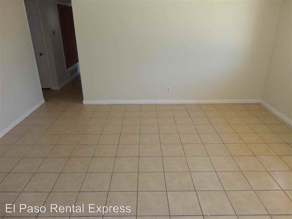 9406 Montgomery Dr - Photo 3 of 22