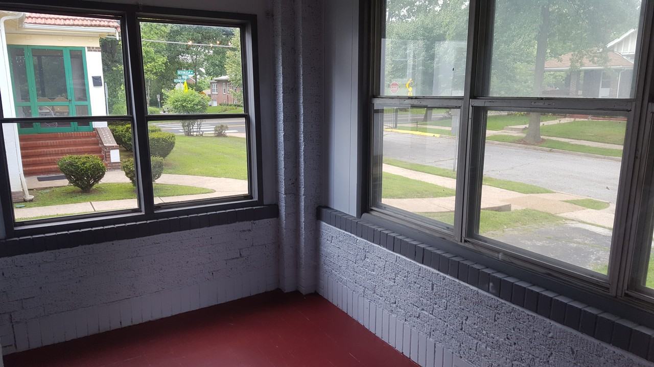 7638 Rosedale Dr - Photo 2 of 12