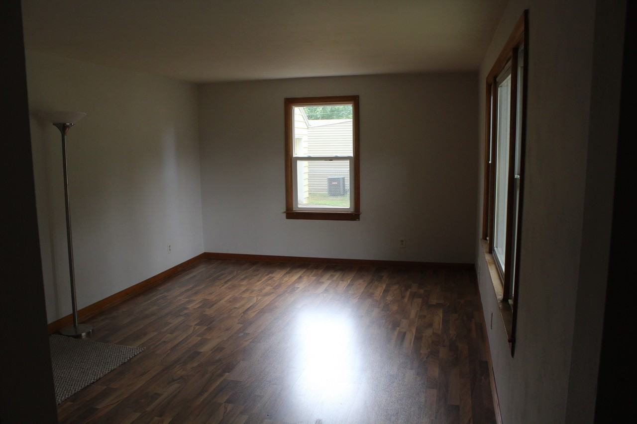 1936 Vernon Ave - Photo 3 of 31