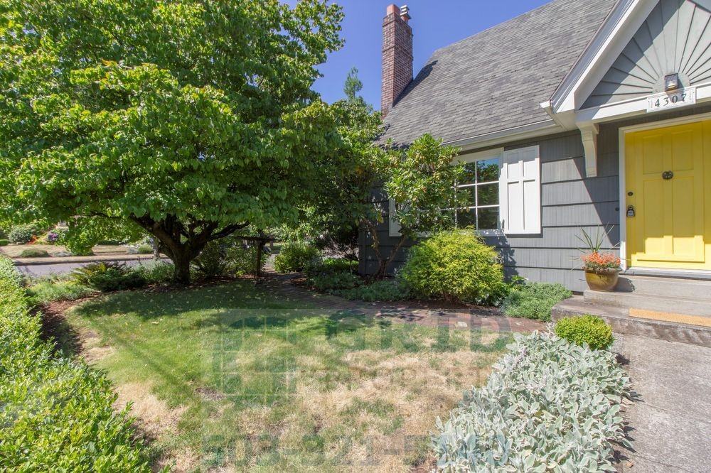 4307 NE 33rd Ave - Photo 3 of 38