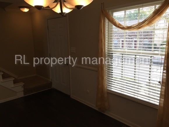 2554 Scioto View Ln - Photo 3 of 6