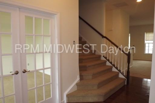 5068 Meadowview St - Photo 2 of 31