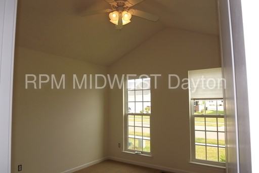 5068 Meadowview St - Photo 3 of 31