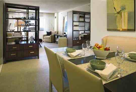 1 Devonshire Place - Photo 3 of 4