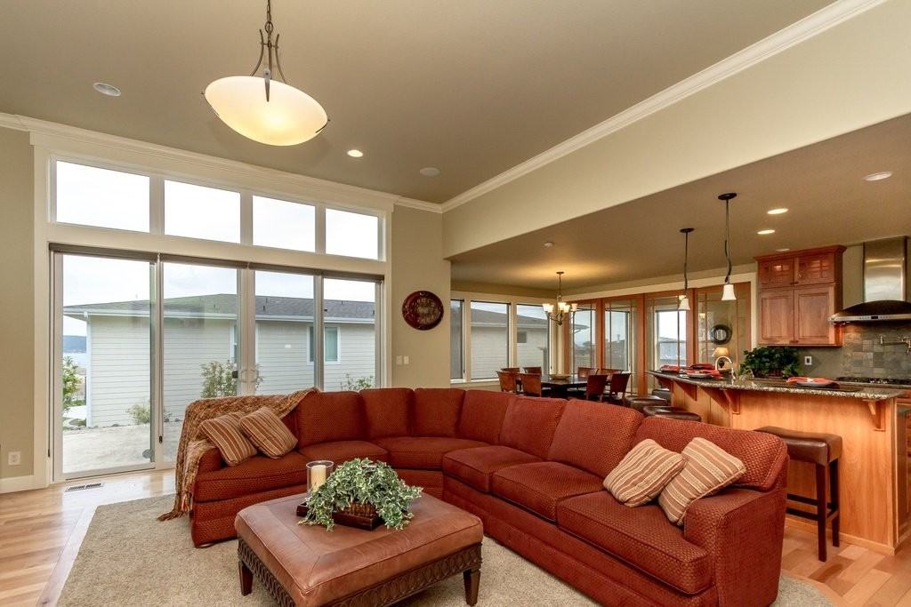 5229 N 49th St - Photo 2 of 30