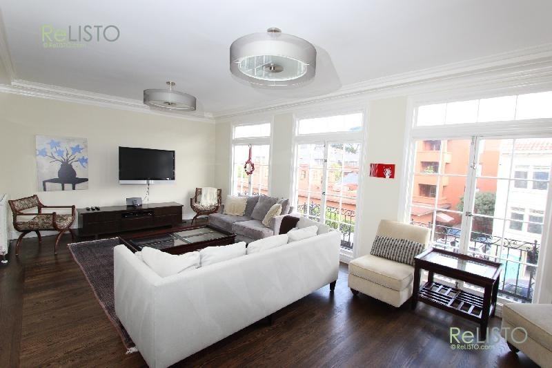 1547 Francisco St - Photo 2 of 14