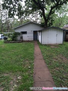 807 2nd Ave NE - Photo 2 of 11