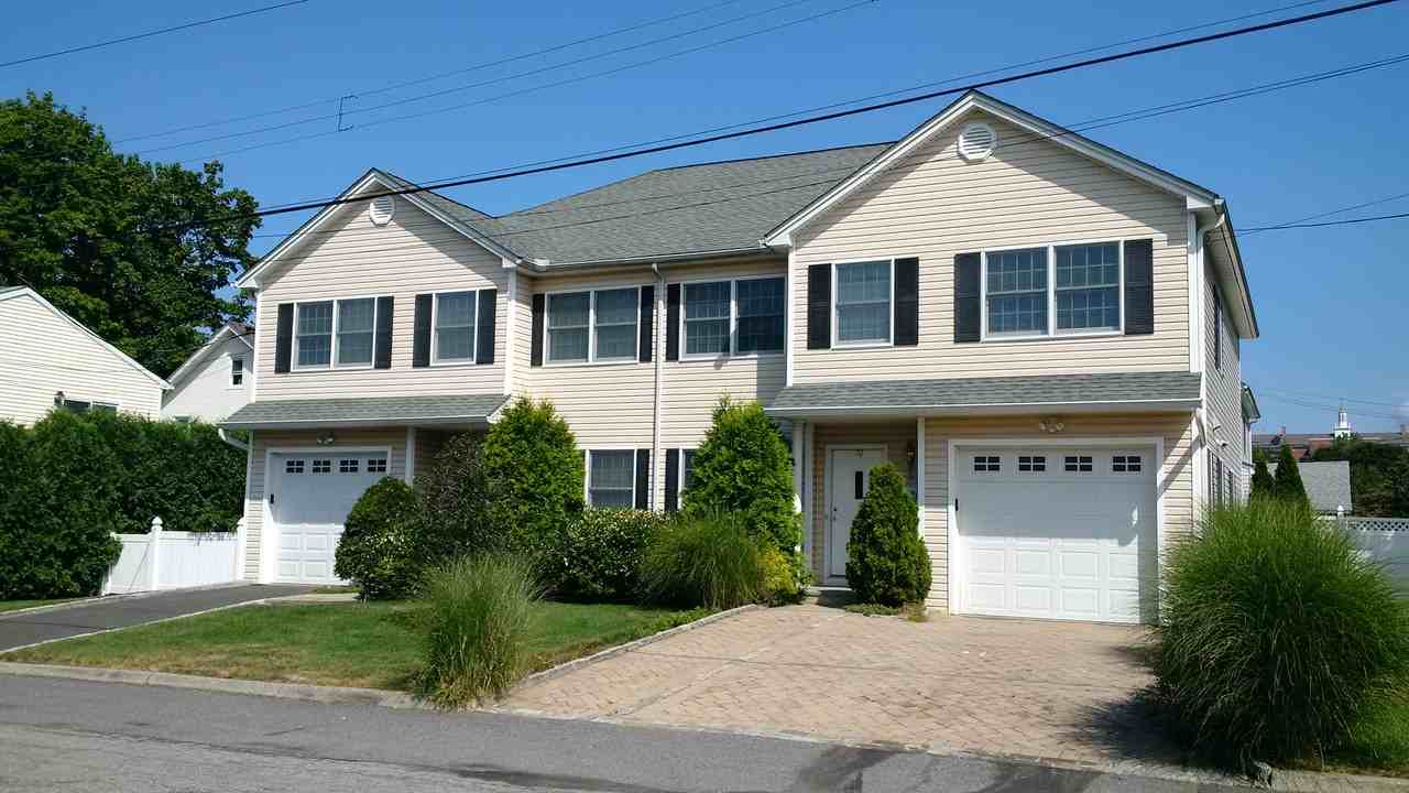 72 Columbus Ave - Photo 2 of 3