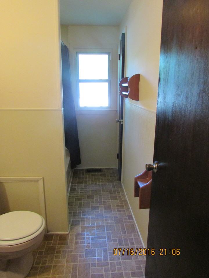 7 Hickstown Rd - Photo 2 of 10