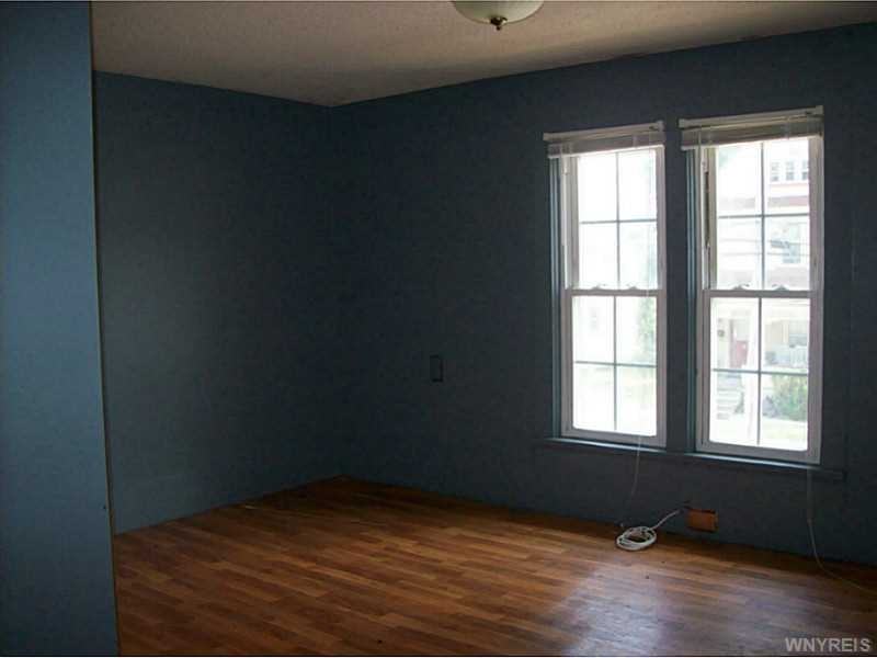 14 Harvester Ave - Photo 3 of 8
