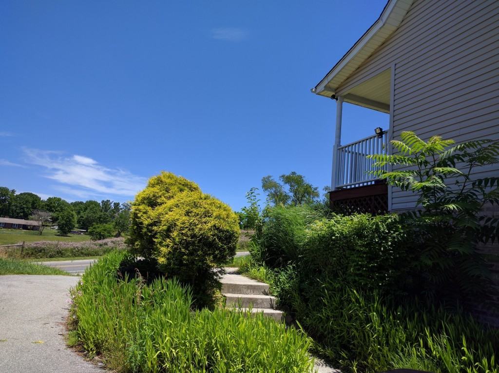 709 Givens Ln - Photo 2 of 21