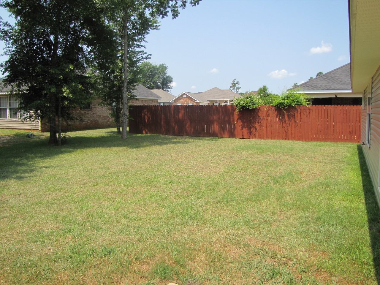 8407 N Kendall Ct - Photo 3 of 3
