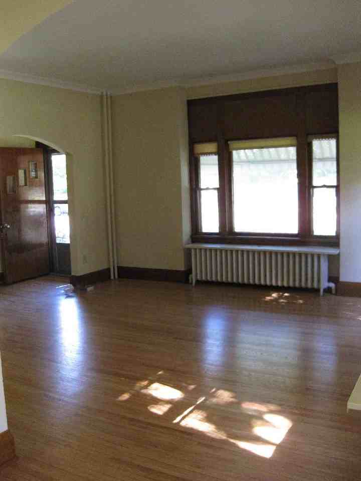 601 Cleveland Ave S - Photo 2 of 16